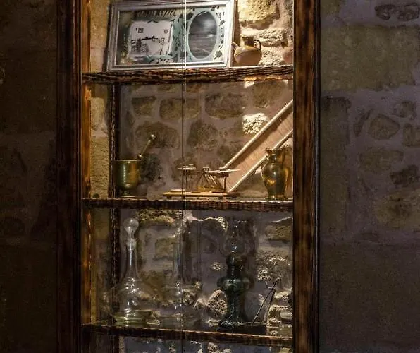 Metochi Traditional House *